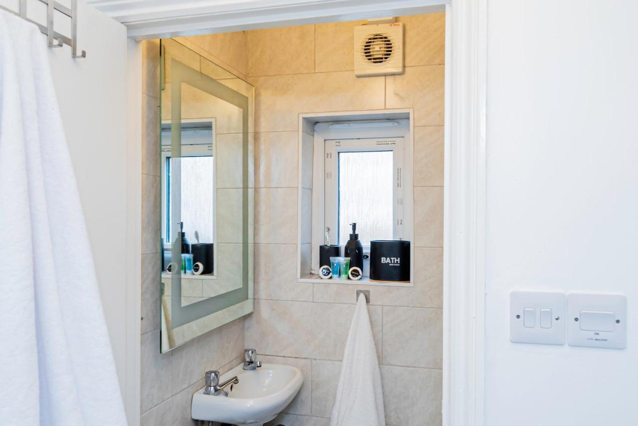 Charming 2-Bedroom Flat With A Garden And Free Parking At Abingdon Oxford Eksteriør bilde